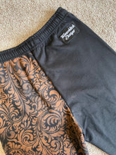 Load image into Gallery viewer, Filigree 1/2 Sweatpants
