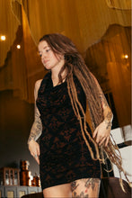 Load image into Gallery viewer, Acanthus Scrunchy Dress