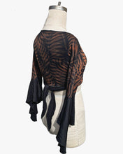 Load image into Gallery viewer, Palms Wrap Top
