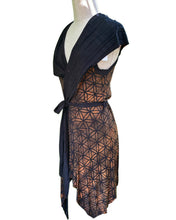 Load image into Gallery viewer, Flower of Life Hooded Wrap
