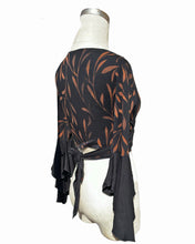 Load image into Gallery viewer, Hedera Ivy Wrap Top
