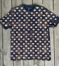 Load image into Gallery viewer, Art Deco Double pattern tshirt