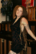 Load image into Gallery viewer, Acanthus Scrunchy Dress