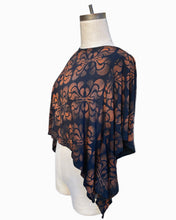 Load image into Gallery viewer, Retro Paisley Flow Sleeve Top