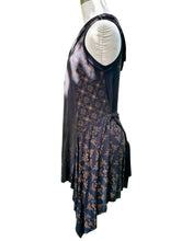 Load image into Gallery viewer, Acanthus Hooded Wrap