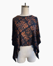 Load image into Gallery viewer, Retro Paisley Flow Sleeve Top