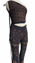 Load image into Gallery viewer, Acanthus Clover Skirt Pants