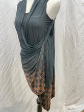 Load image into Gallery viewer, Mandala Sleeveless cardigan