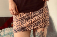Load image into Gallery viewer, Celtic knot Bodycon skirt
